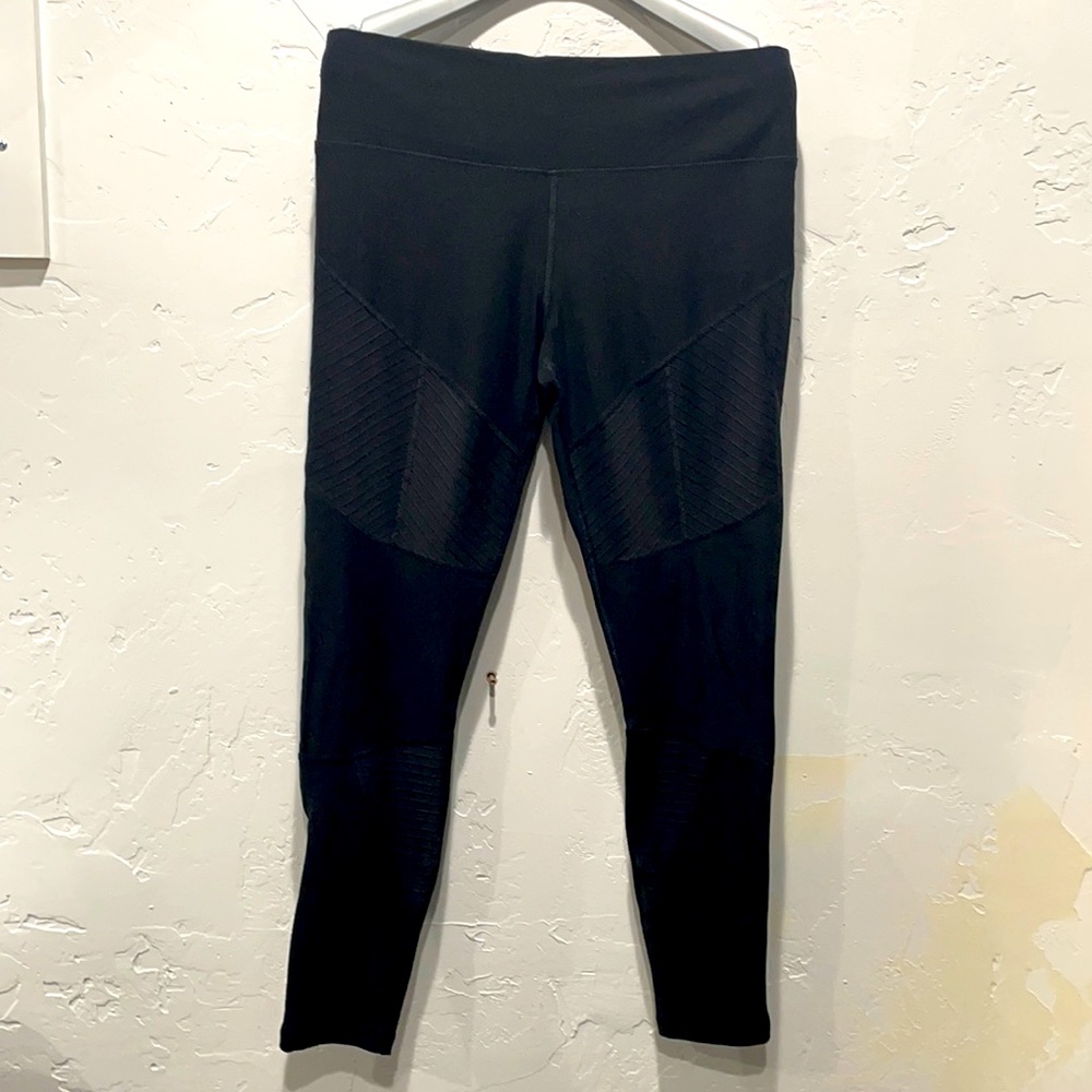 Scorpio Sol Leggings